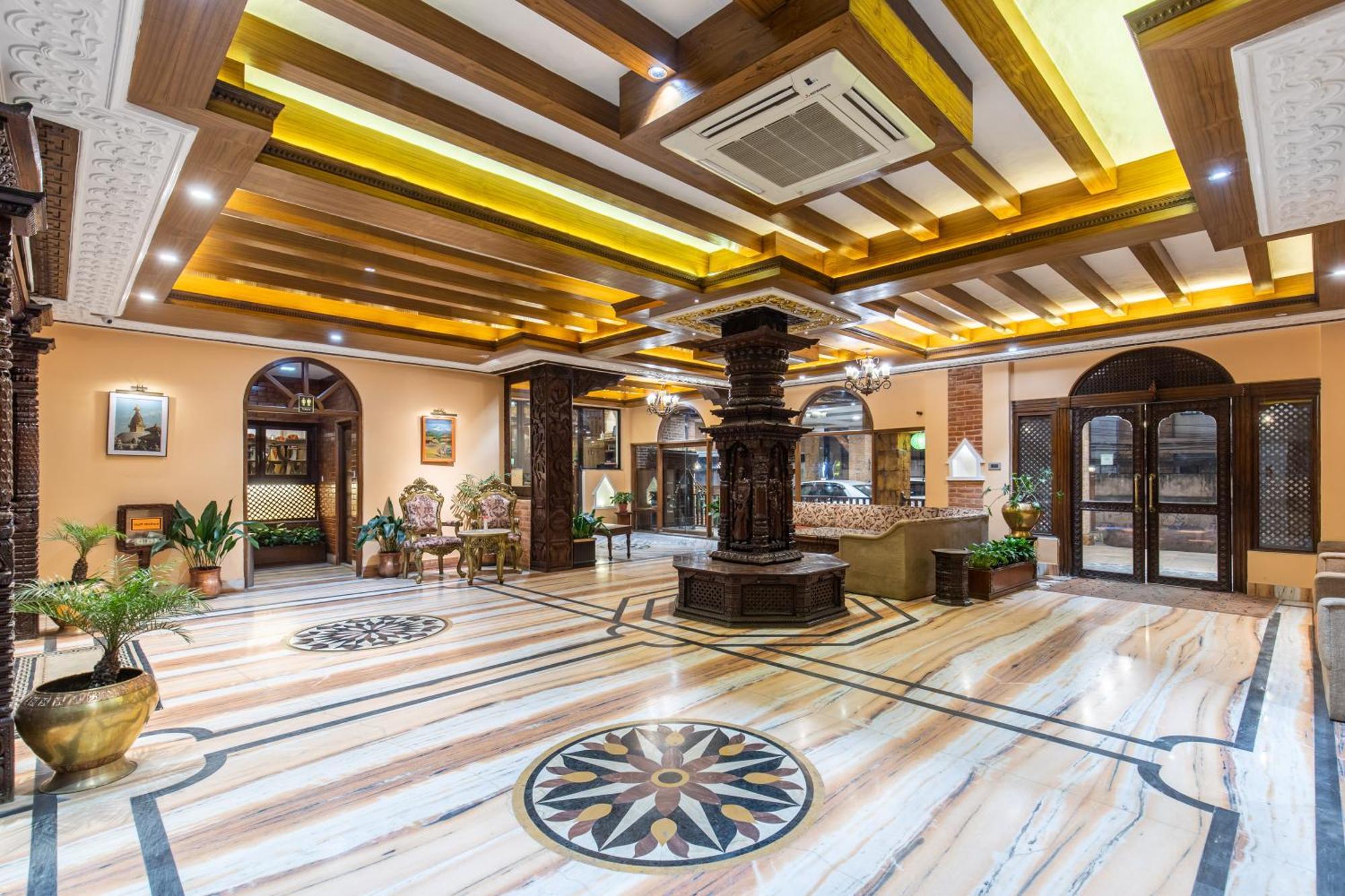 โฮเต็ล มาแนง Hotel กาฐมาณฑุ ภายนอก รูปภาพ